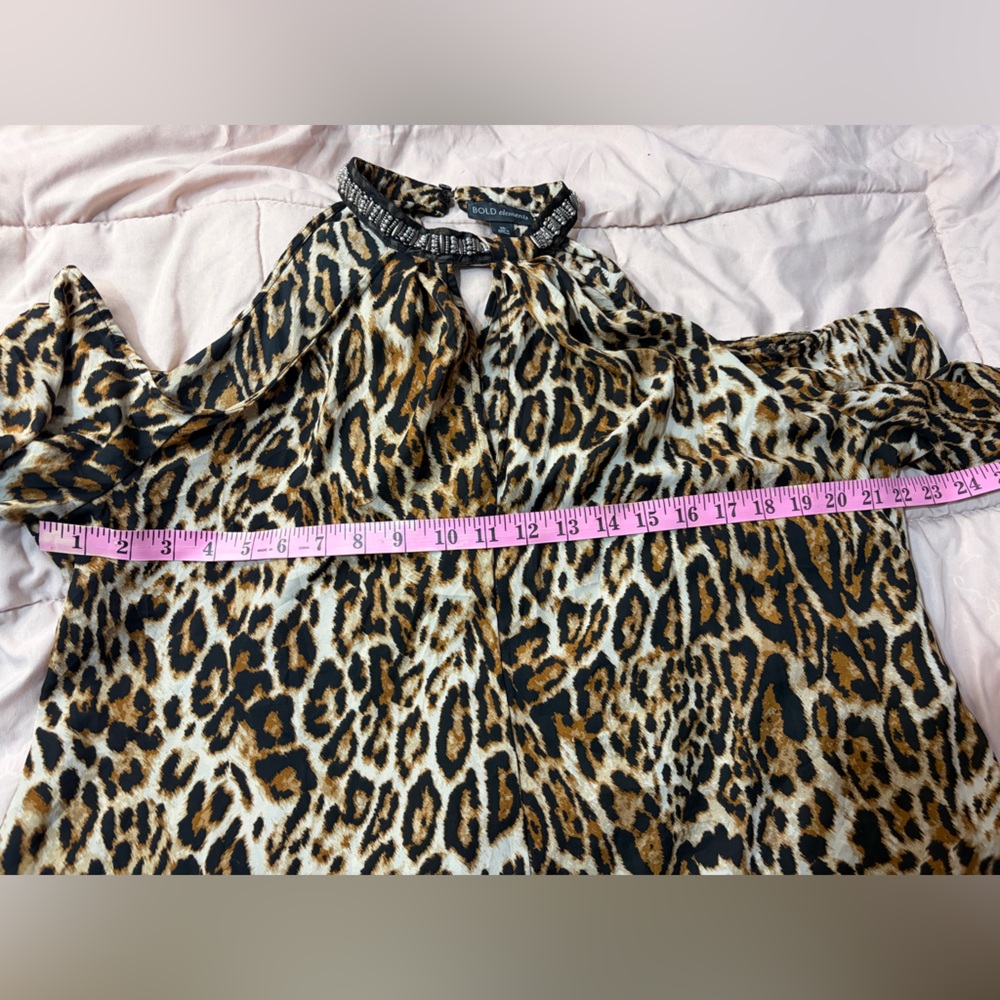BOLD elements Animal Print Cold Shoulder Blouse / XL - Picture 9 of 12